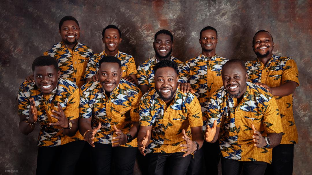 Akoo Show Choir